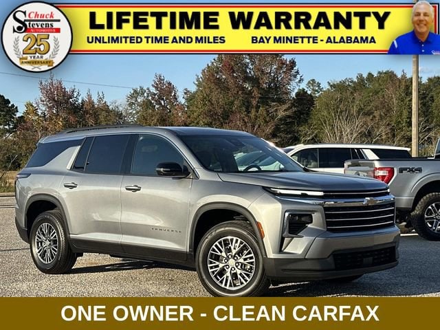 2025 Chevrolet Traverse LT's photo