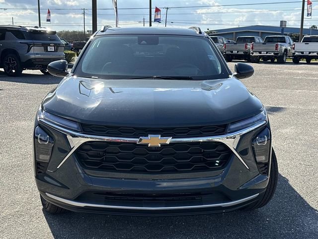 2026 Chevrolet Trax LT photo 2