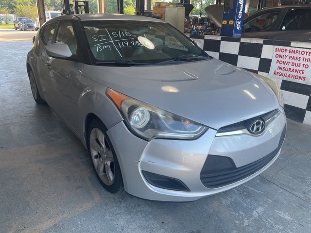 2012 Hyundai Veloster Base photo 3