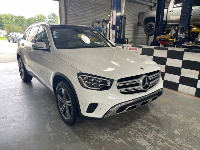 2022 Mercedes Benz GLC 300 photo 4