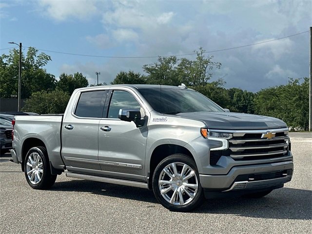 2024 Chevrolet Silverado 1500 High Country photo 2