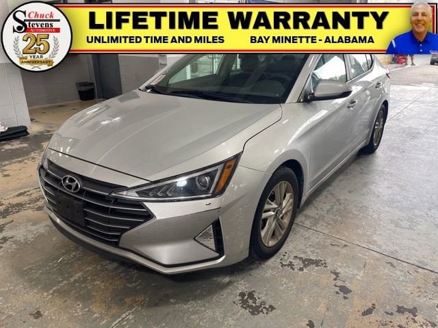 2019 Hyundai Elantra SEL's photo