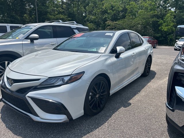 2024 Toyota Camry SE photo 2