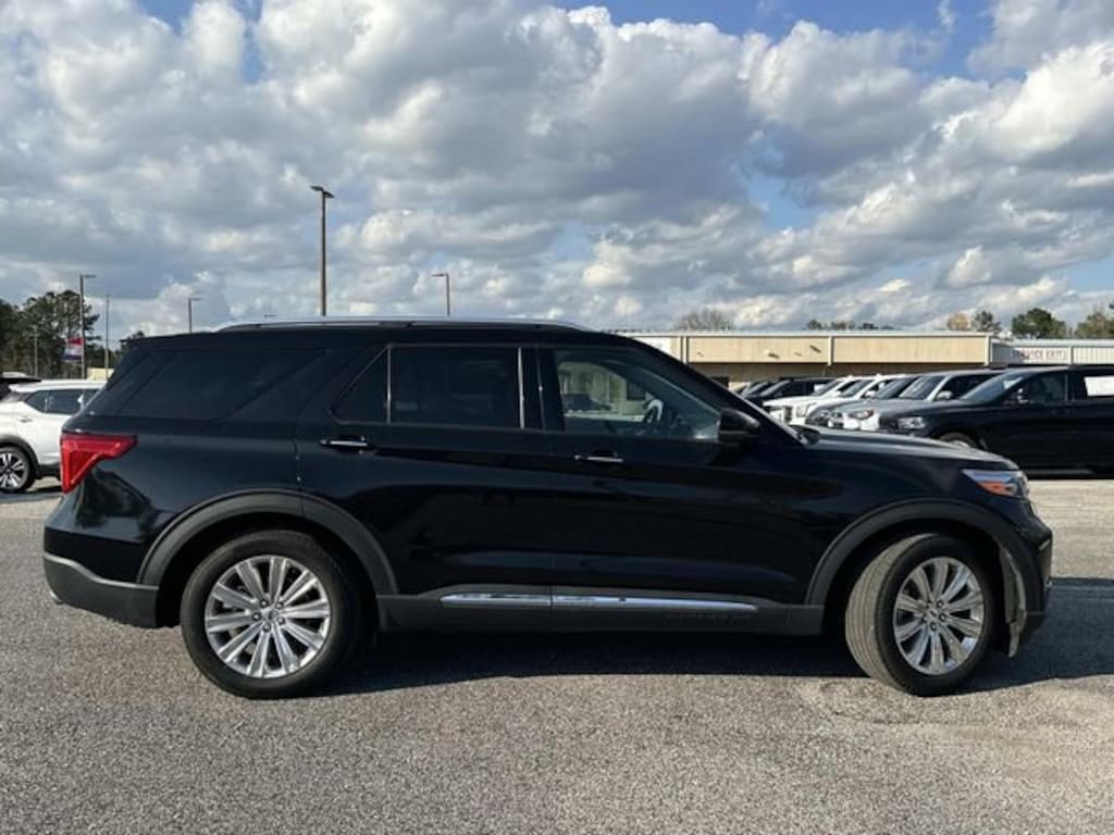 Used 2023 Ford Explorer Limited SUV