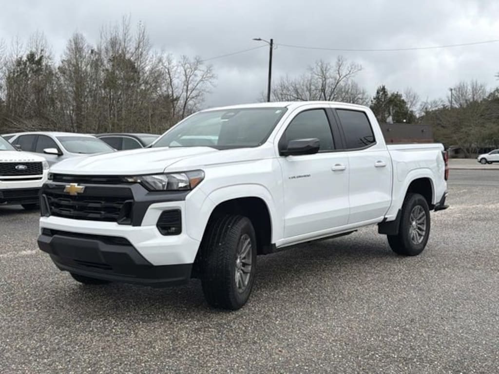 Used 2024 Chevrolet Colorado LT Truck