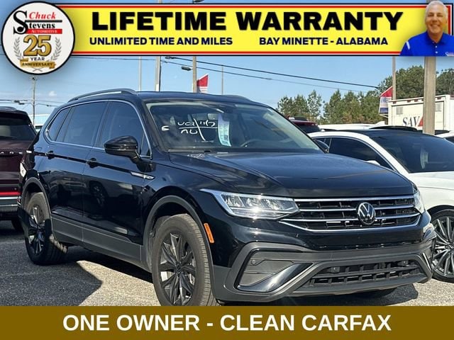 2024 Volkswagen Tiguan SE's photo