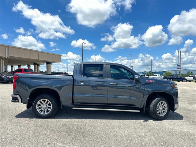 2021 Chevrolet Silverado 1500 LT photo 4