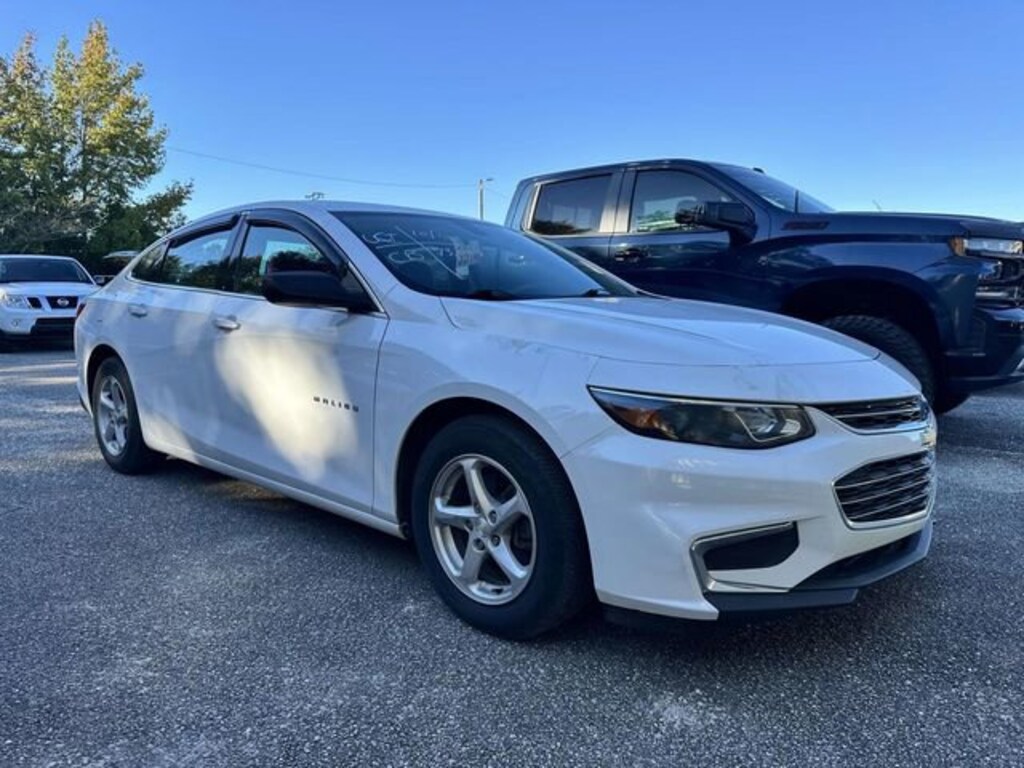 Used 2017 Chevrolet Malibu LS Car
