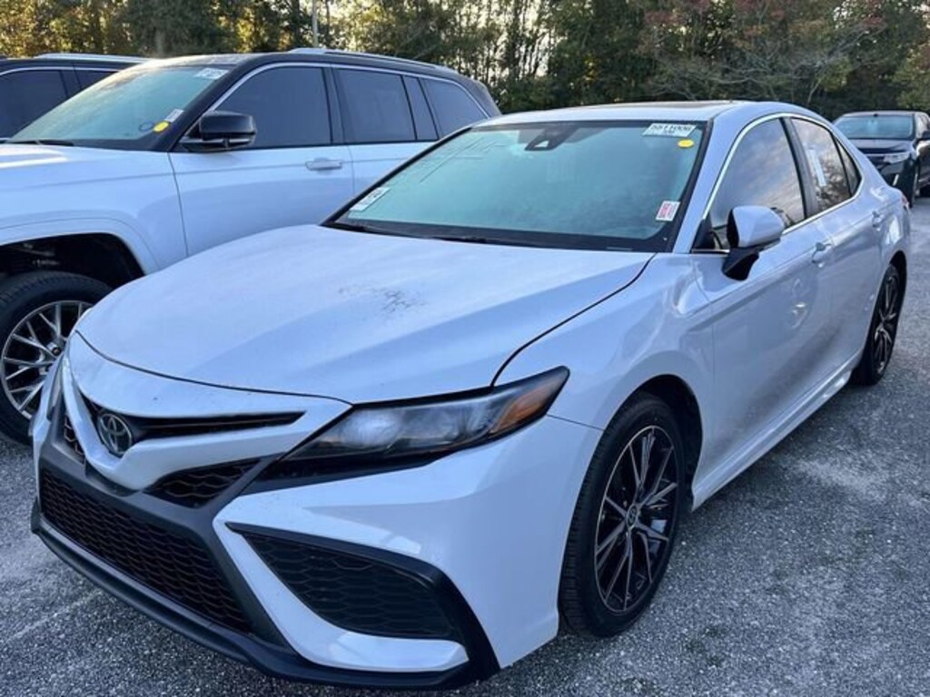 Used 2024 Toyota Camry SE Sedan