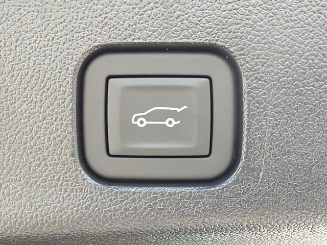 2026 Chevrolet Traverse LT - Photo 13