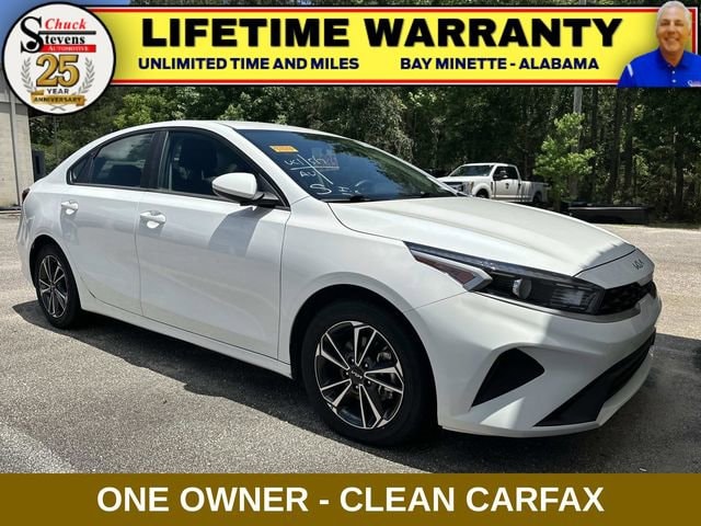 2024 Kia Forte LXS AT's photo