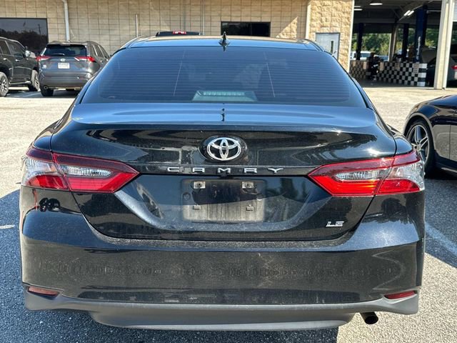 2021 Toyota Camry LE photo 3
