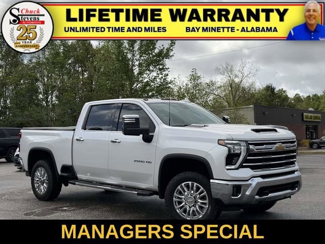 2024 Chevrolet Silverado HD LTZ 4WD Crew Cab Standard Box's photo