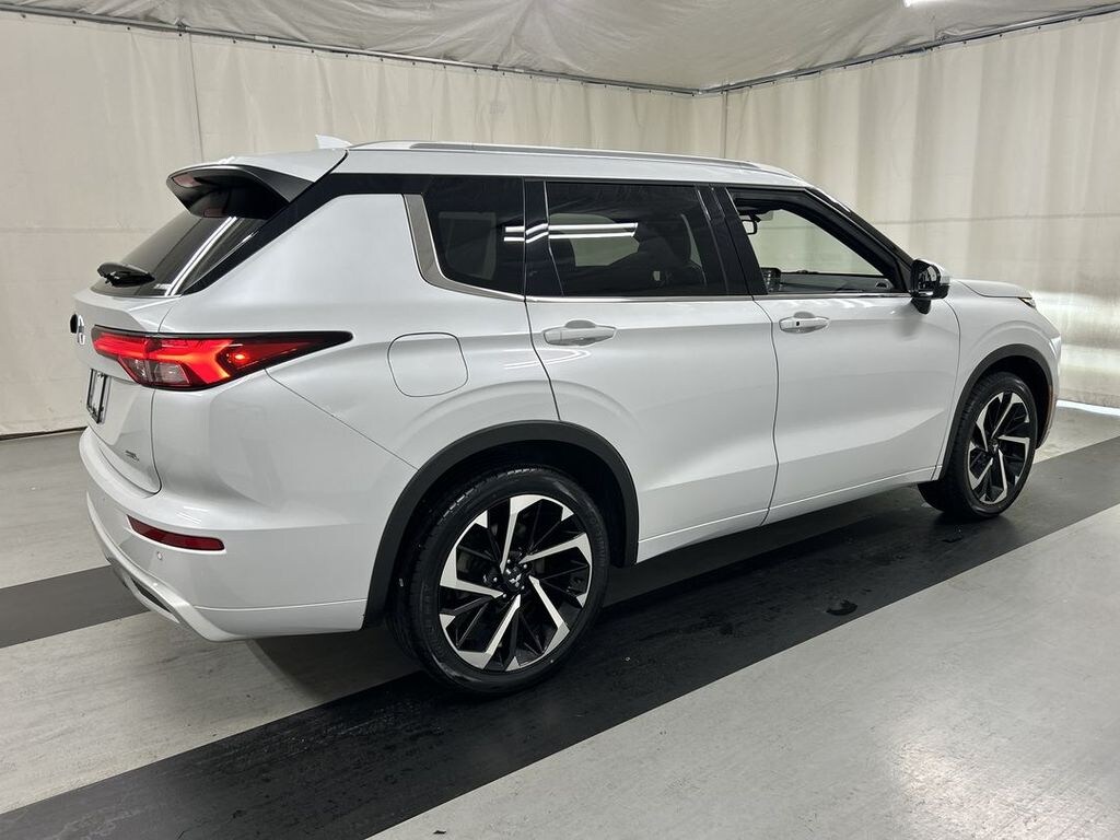 Used 2022 Mitsubishi Outlander SEL CUV