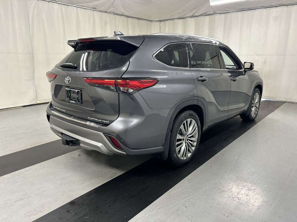 Used 2021 Toyota Highlander Platinum SUV