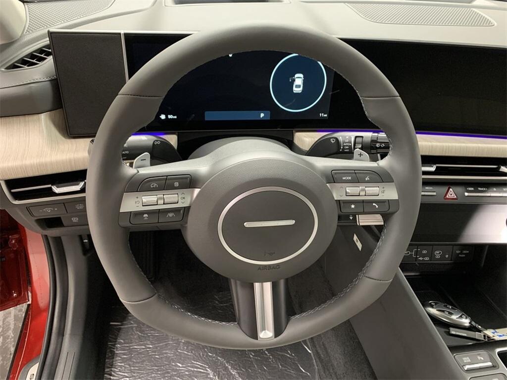 New 2025 Hyundai Sonata Hybrid Limited Sedan