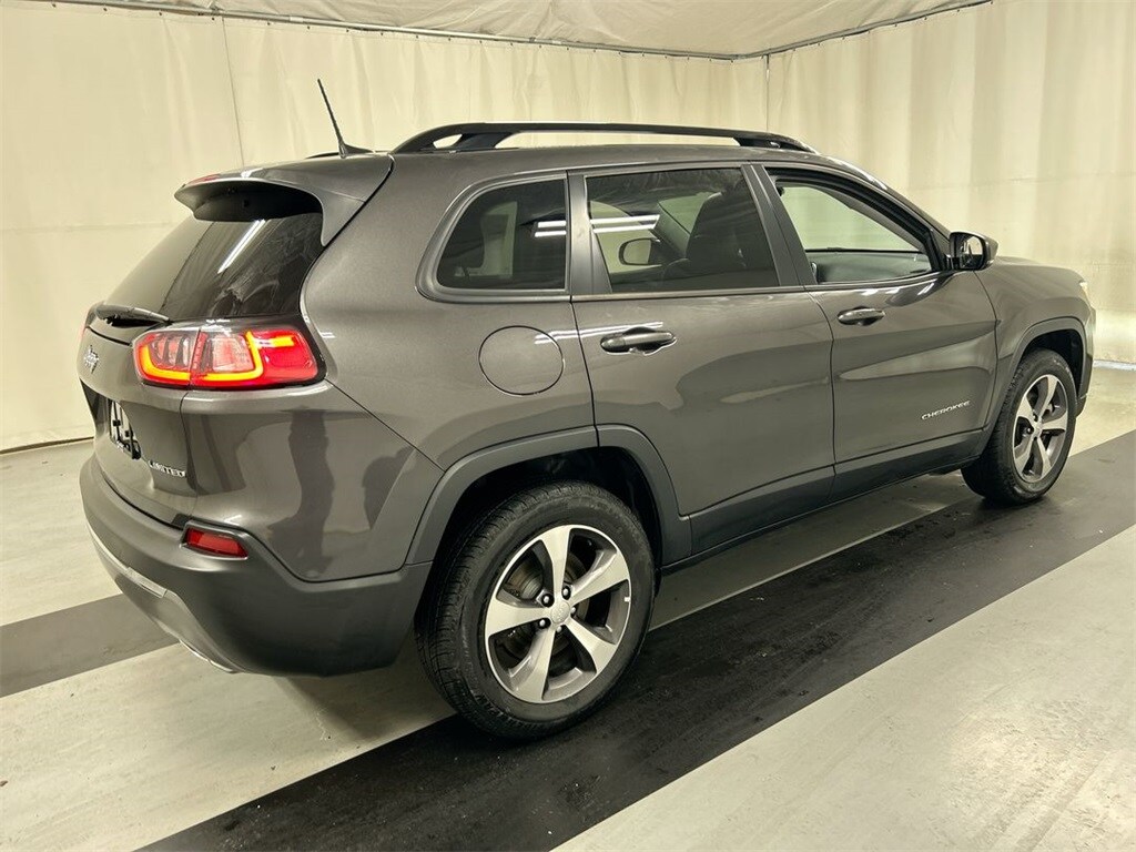 Used 2022 Jeep Cherokee Limited SUV