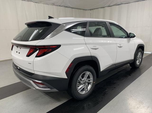 2025 Hyundai Tucson SE photo 2