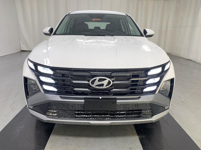 2025 Hyundai Tucson SE photo 3