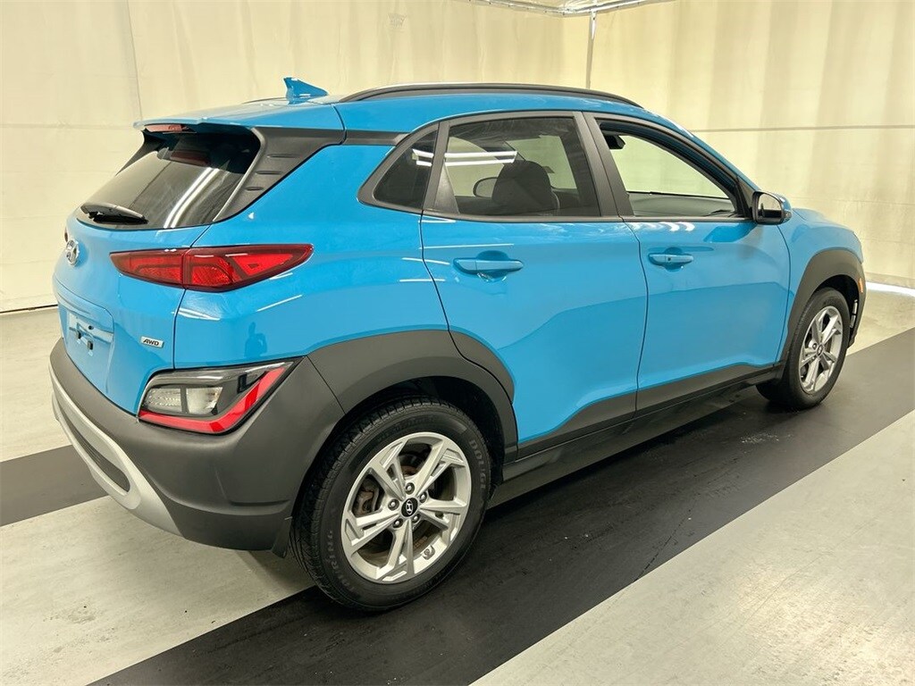 2023 Hyundai Kona SEL photo 2
