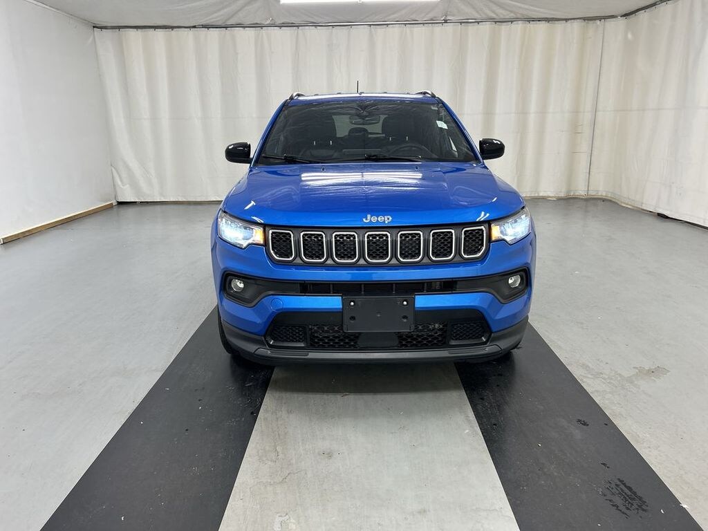 Used 2023 Jeep Compass Latitude SUV
