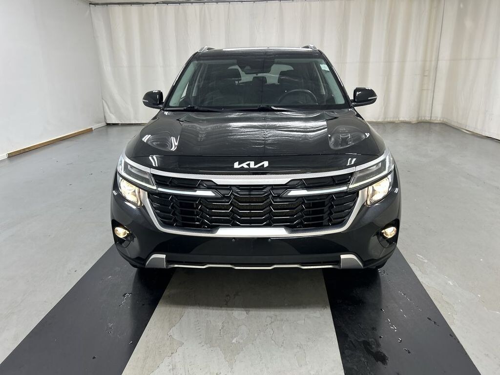 Used 2024 Kia Seltos EX SUV