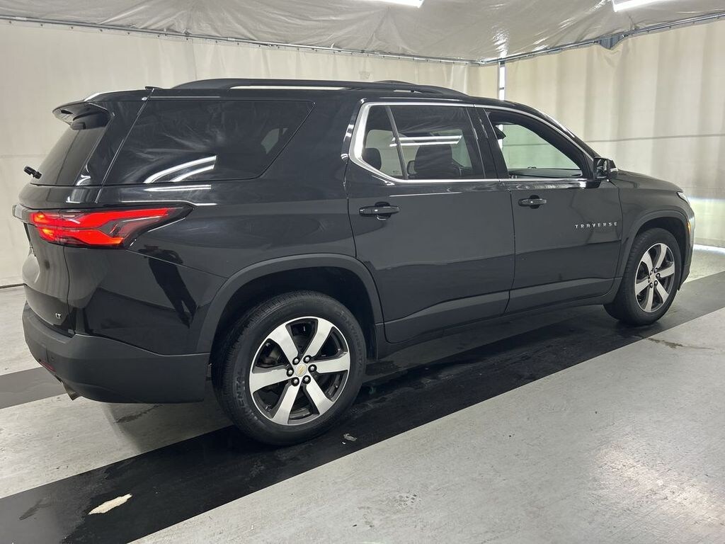 Used 2022 Chevrolet Traverse LT Leather SUV