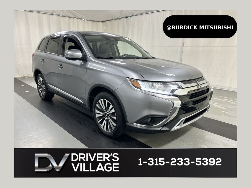 Used 2020 Mitsubishi Outlander SE CUV