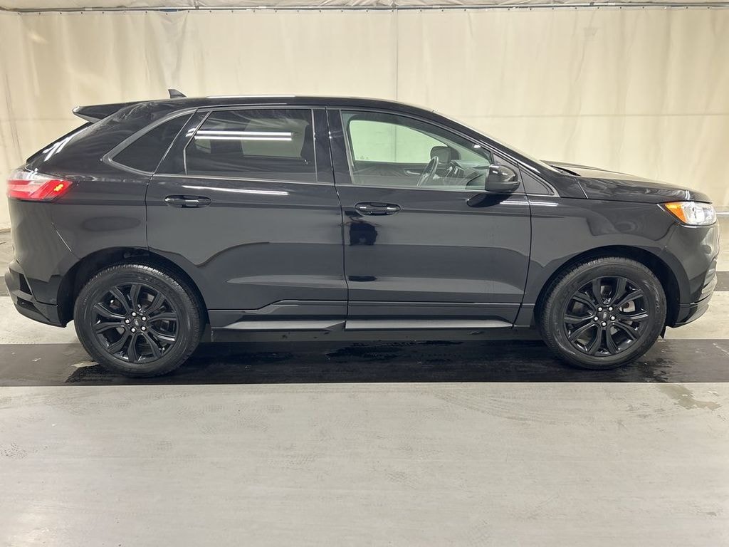 Used 2024 Ford Edge SE SUV