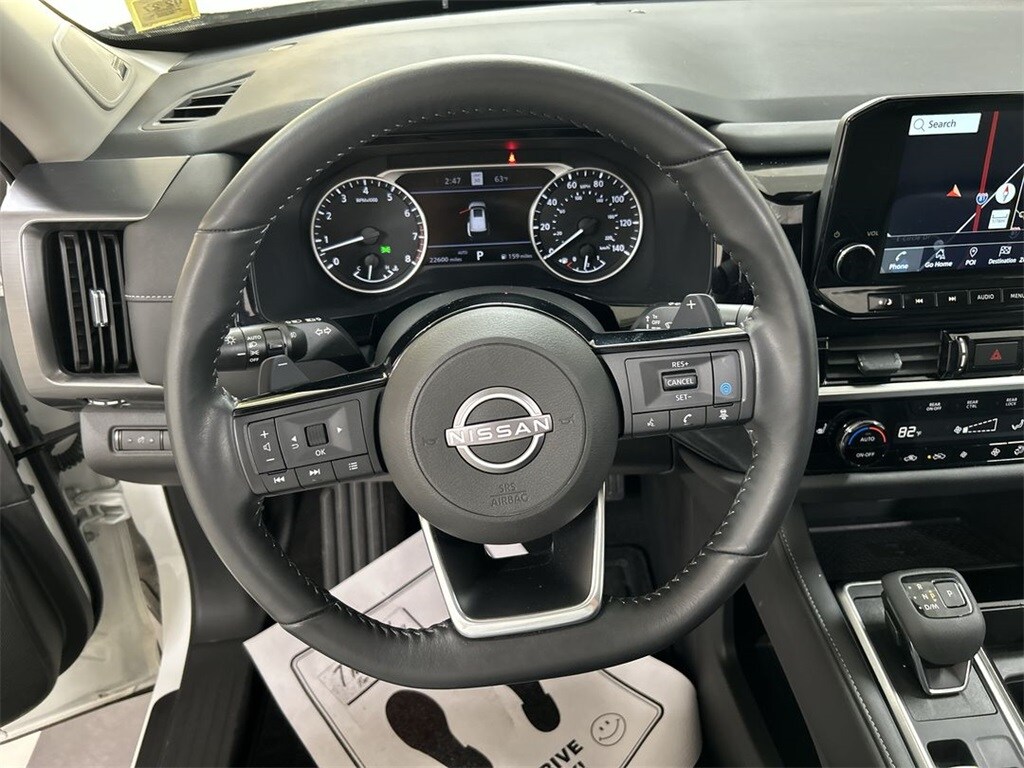 Used 2024 Nissan Pathfinder SL SUV