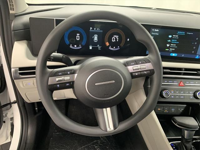 2025 Hyundai Tucson SE photo 4