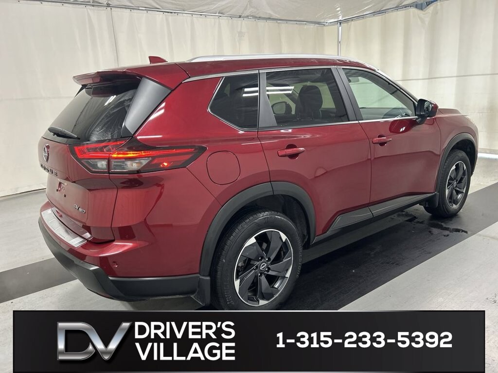 Used 2024 Nissan Rogue SV SUV