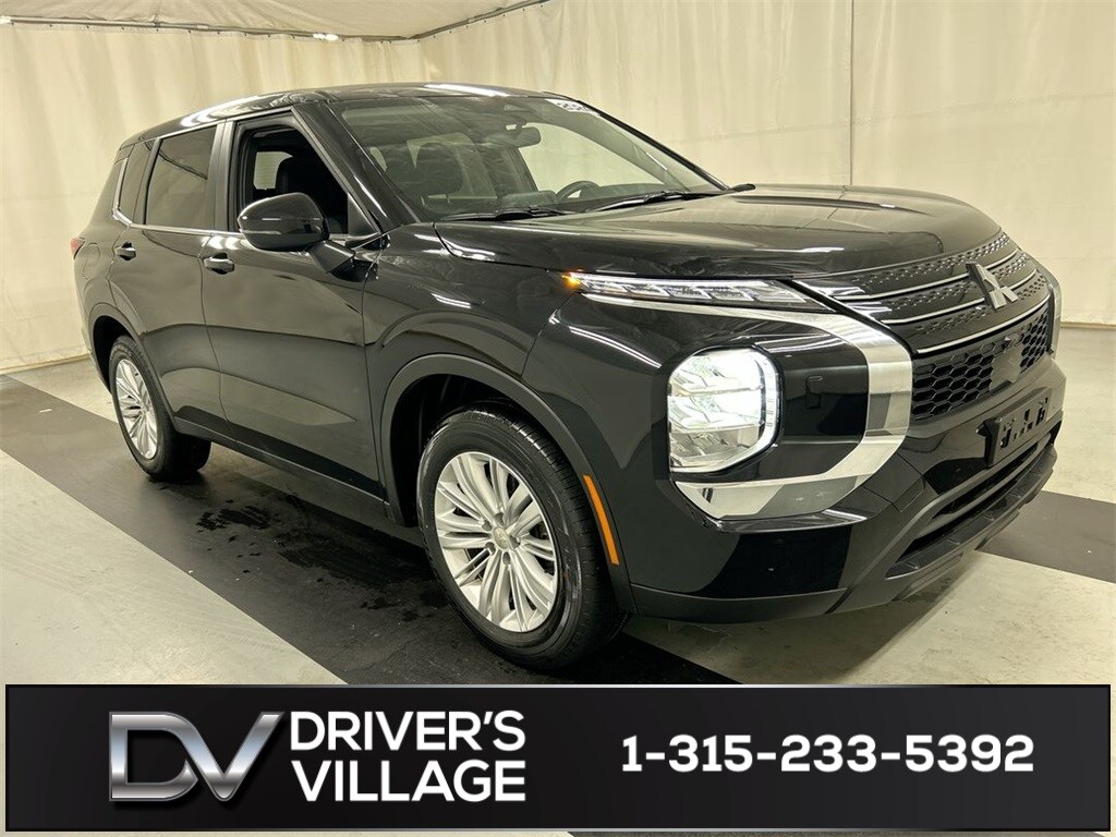 Used 2024 Mitsubishi Outlander ES SUV