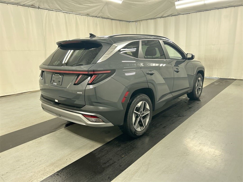 2025 Hyundai Tucson SEL Convenience photo 2