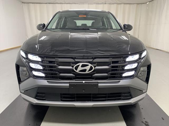 2025 Hyundai Tucson SE photo 3