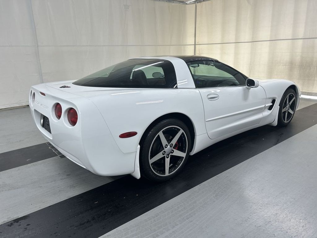 Used 2000 Chevrolet Corvette Base Coupe