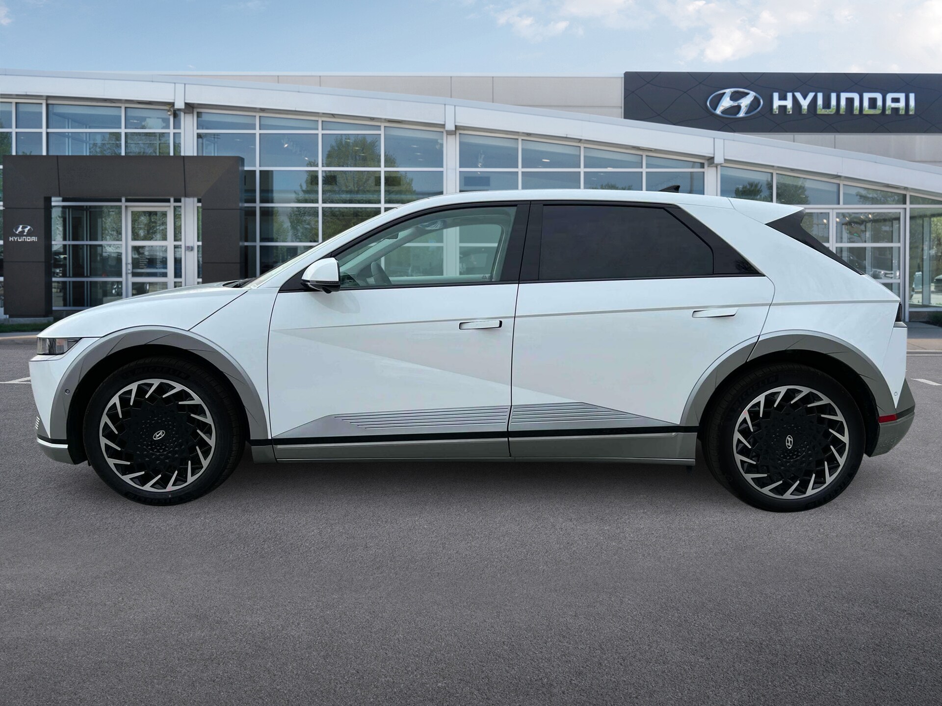 2024 Hyundai Ioniq 5 Limited photo 3