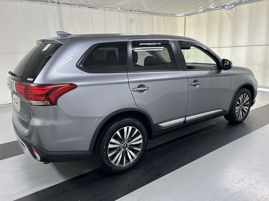 Used 2020 Mitsubishi Outlander SE CUV
