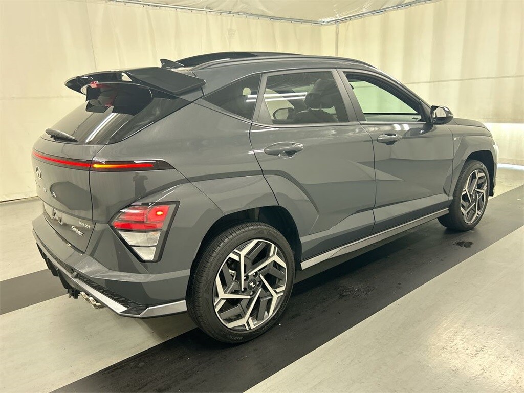 2024 Hyundai Kona N Line photo 2