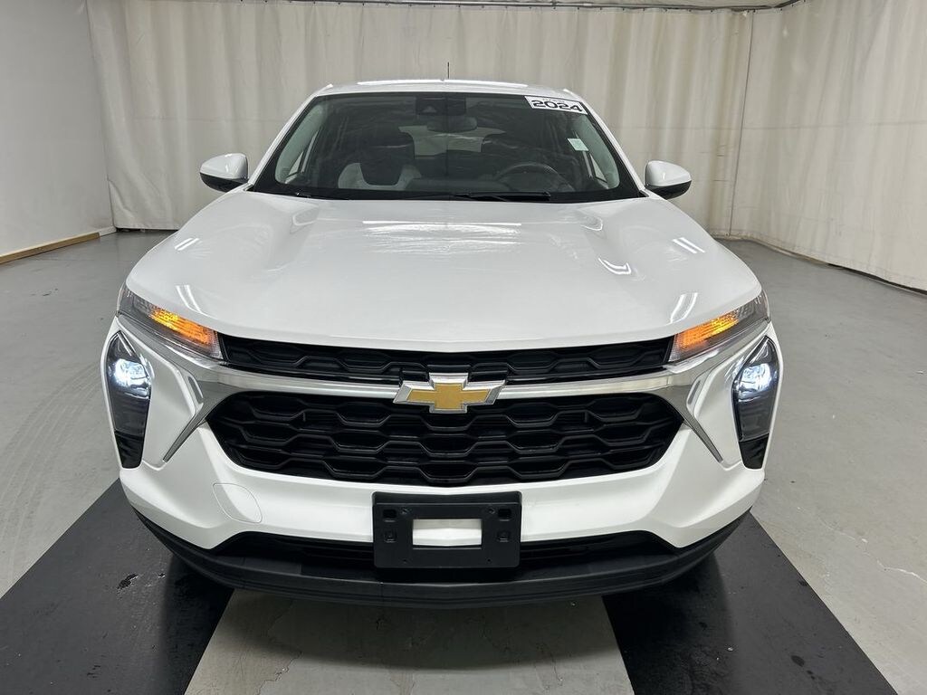 Used 2024 Chevrolet Trax LS SUV