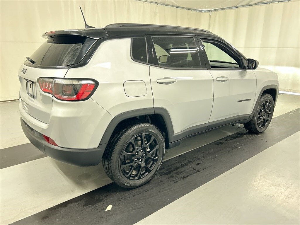 Used 2024 Jeep Compass Latitude SUV