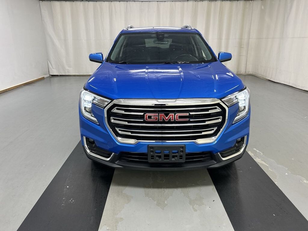 Used 2024 GMC Terrain SLT SUV