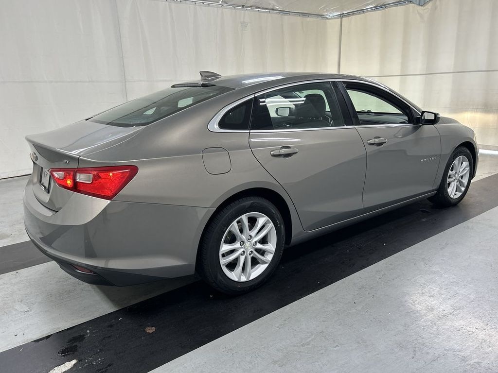 Used 2017 Chevrolet Malibu LT w/1LT Sedan
