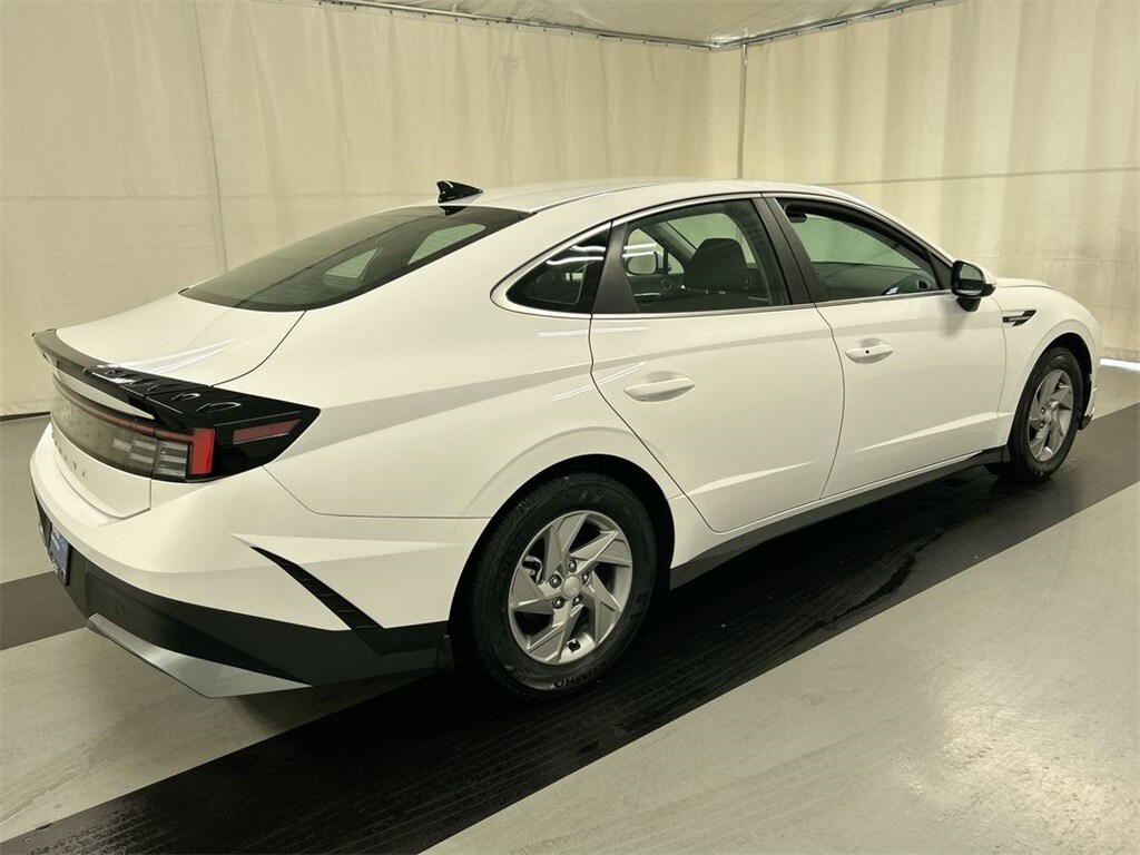 Certified 2025 Hyundai Sonata SE Sedan