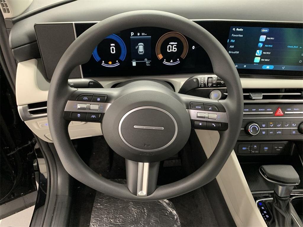 New 2025 Hyundai Tucson SE AWD SUV