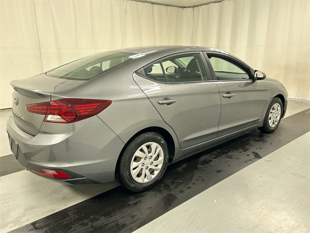 Used 2020 Hyundai Elantra SE Sedan