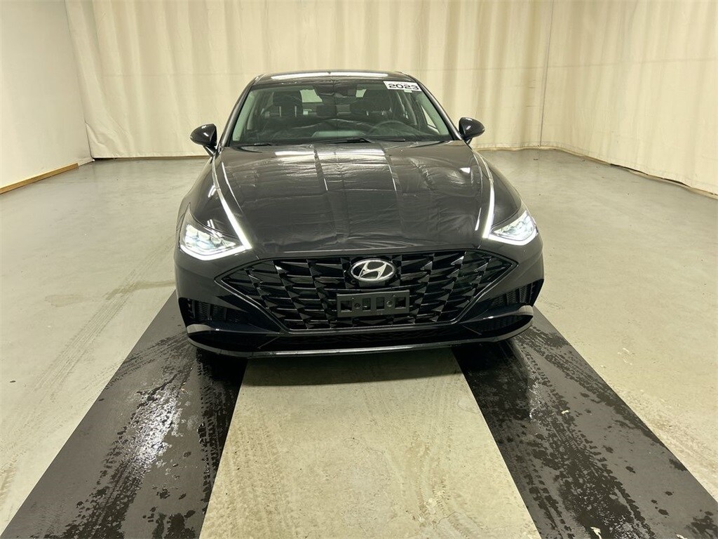 Used 2023 Hyundai Sonata SEL Sedan