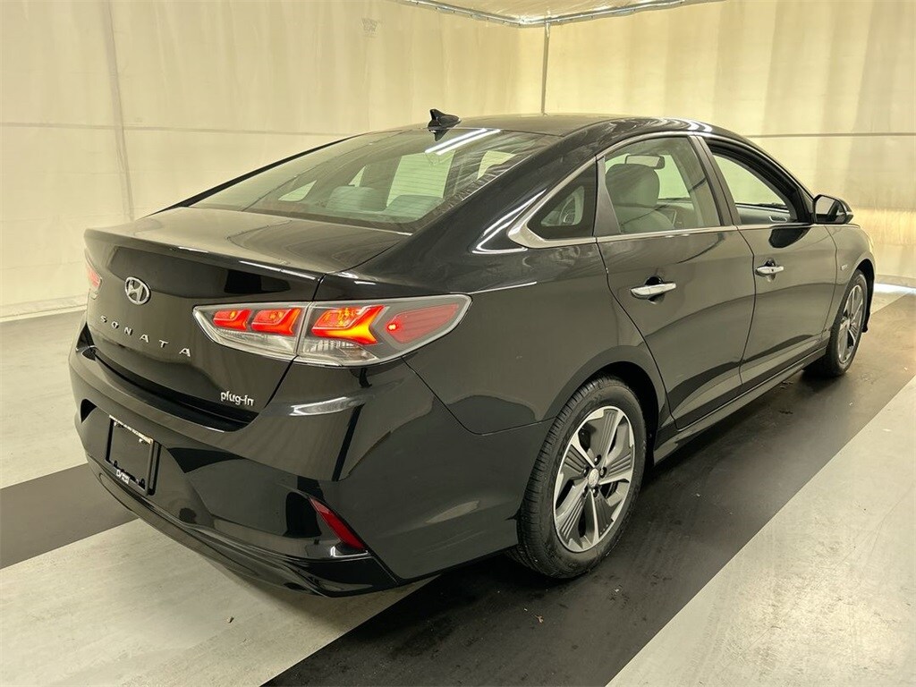 2019 Hyundai Sonata Plug-In Hybrid photo 2