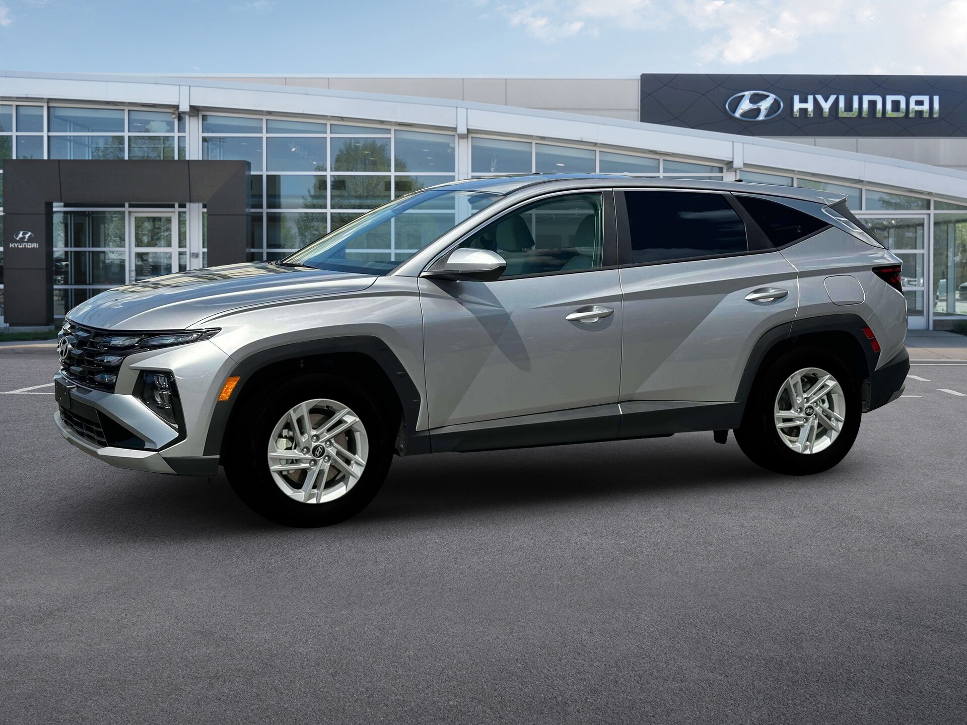 2025 Hyundai Tucson SE photo 2
