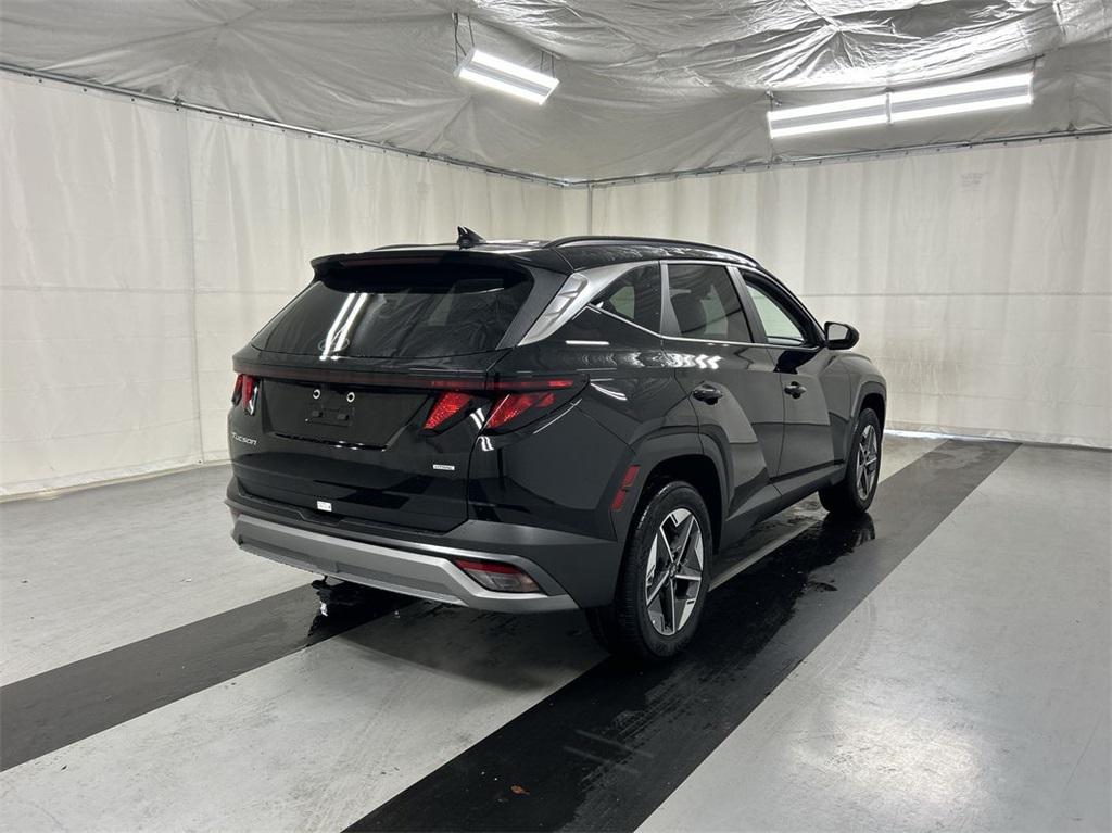 2025 Hyundai Tucson SEL photo 2